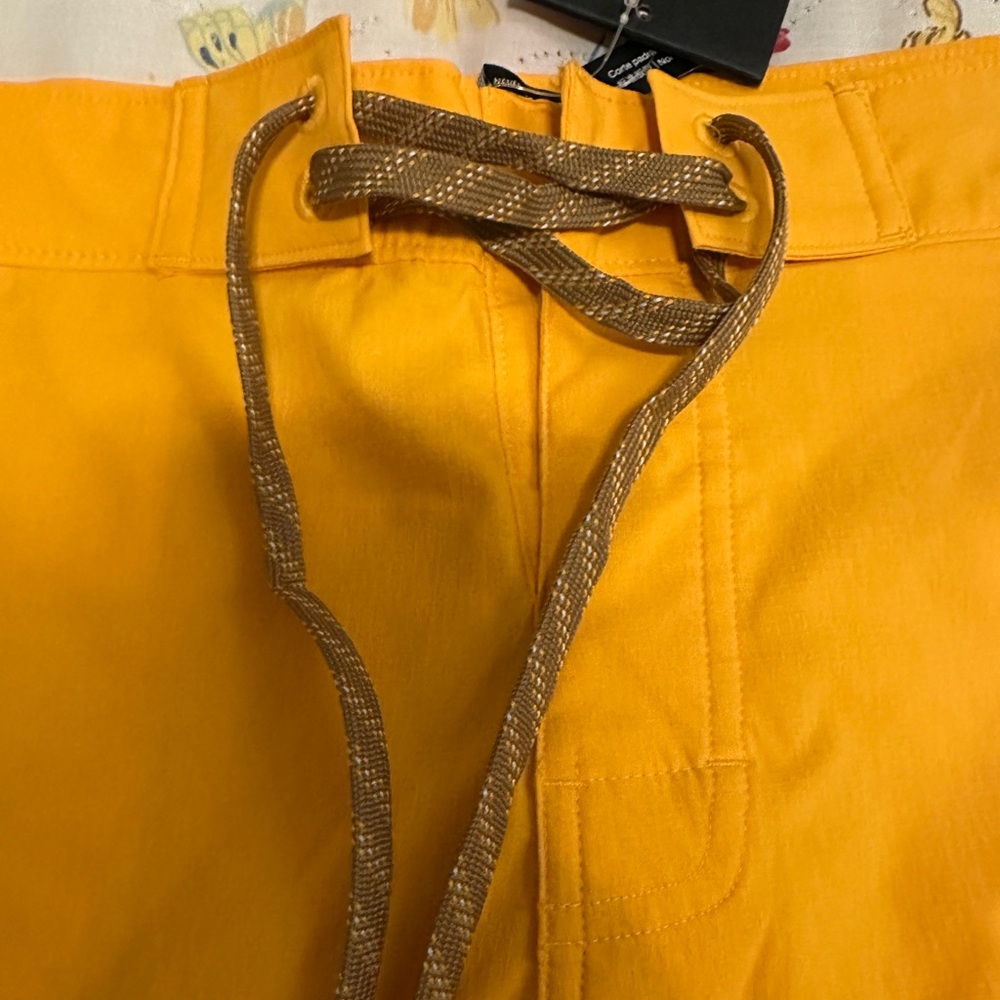 The North Face Men's Classic Boardshorts | 36W | Summit Gold | NWT - Picture 3 of 8